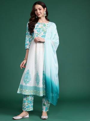 Women Floral Printed Regular Pure Cotton Kurta Set 1