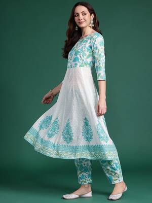 Women Floral Printed Regular Pure Cotton Kurta Set 6