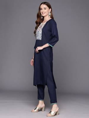 Geometric Yoke Design Keyhole Neck Straight Kurta With Trousers & Dupatta 5