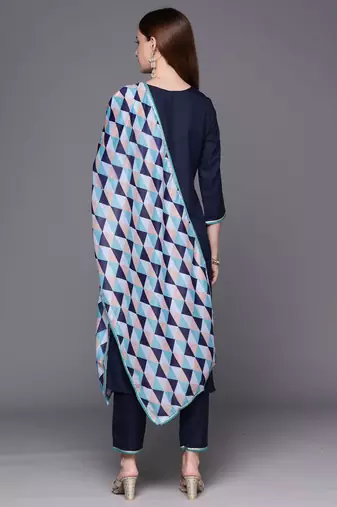 Geometric Yoke Design Keyhole Neck Straight Kurta With Trousers & Dupatta
