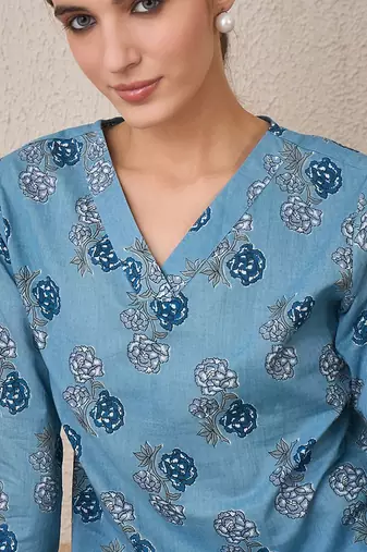 Floral Printed Pure Cotton V-Neck Straight Kurta With Trousers