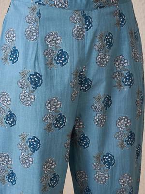 Floral Printed Pure Cotton V-Neck Straight Kurta With Trousers 4