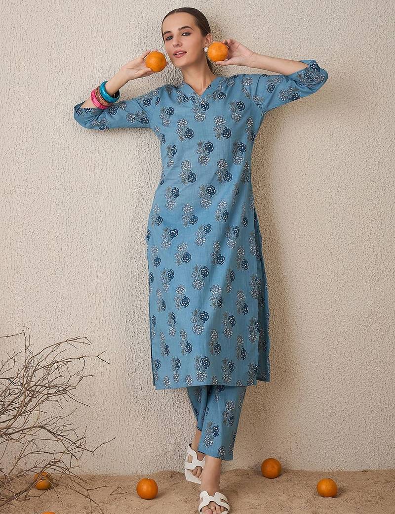 Floral Printed Pure Cotton V-Neck Straight Kurta With Trousers