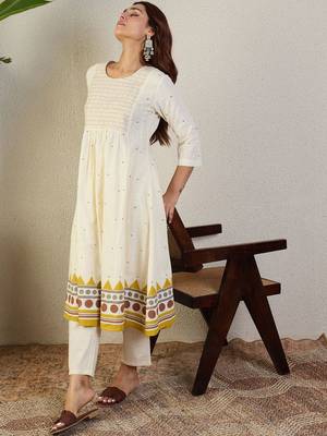 Women Ethnic Motifs Printed Empire Kurta with Trousers 6