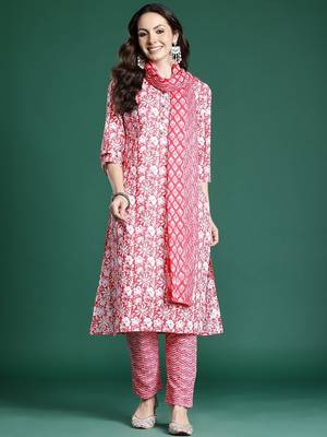 Floral Printed Regular Pure Cotton Kurta with Trousers & Dupatta 5