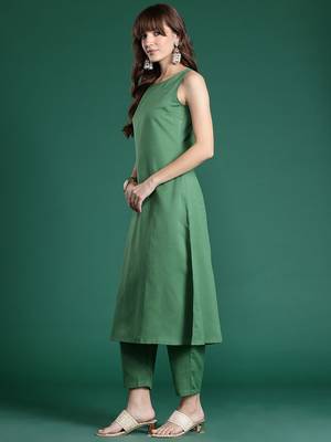 Kurta With Trousers & Dupatta 6