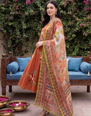 Women Floral Embroidered Regular Thread Work Pure Cotton Kurta with Trousers & With Dupatta 3