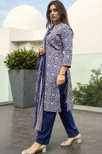 Women Printed Regular Cotton Kurta with Trousers & With Dupatta