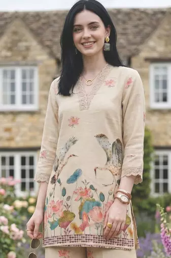 Women Floral Printed Regular Sequinned Linen Kurta with Palazzos