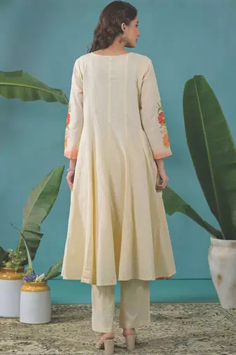 Women Floral Printed Regular Pure Cotton Kurta with Trousers & With Dupatta