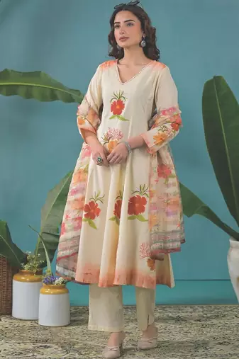 Women Floral Printed Regular Pure Cotton Kurta with Trousers & With Dupatta