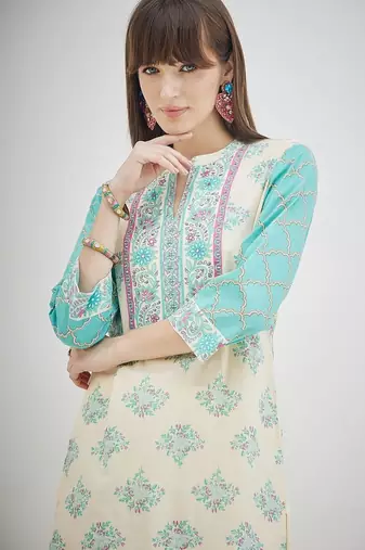 Women Floral Printed Regular Pure Cotton Kurta with Trousers