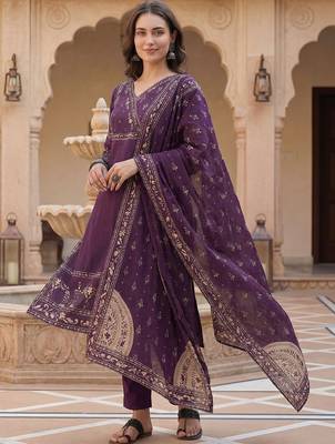 Women Ethnic Motifs Printed Pure Cotton Kurta With Trousers & Dupatta 1