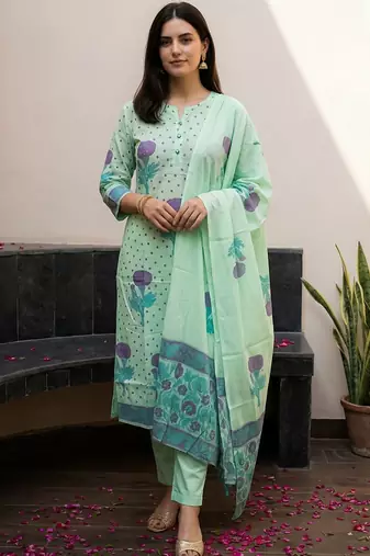 Women Floral Printed Regular Pure Cotton Kurta with Trousers & With Dupatta