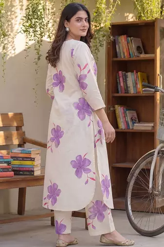 Women Floral Printed Regular Pure Cotton Kurta with Trousers