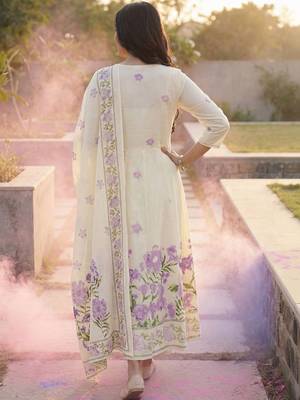 Women Floral Printed Regular Pure Cotton Kurta with Palazzos & With Dupatta 3