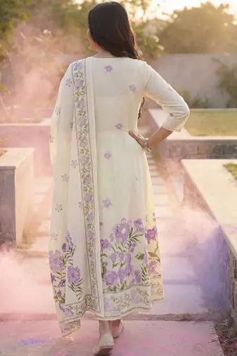 Women Floral Printed Regular Pure Cotton Kurta with Palazzos & With Dupatta