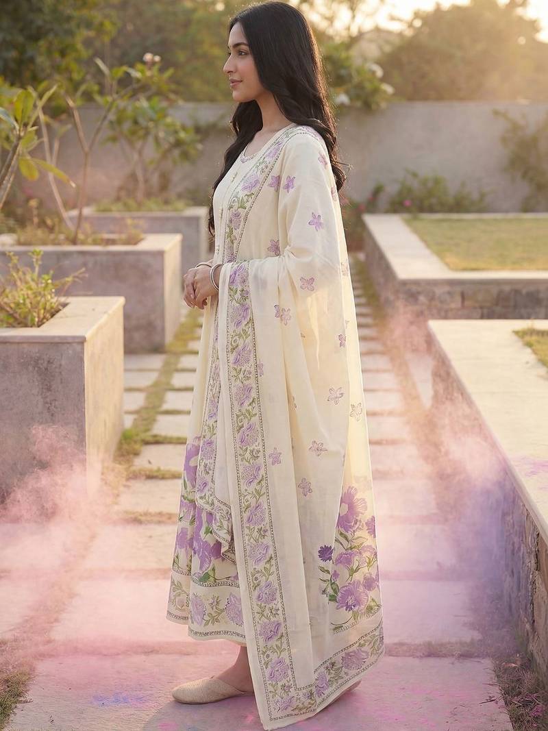 Women Floral Printed Regular Pure Cotton Kurta with Palazzos & With Dupatta
