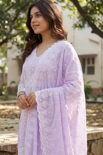 Women Ethnic Motifs Embroidered Regular Thread Work Pure Cotton Kurta with Trousers & With Dupatta