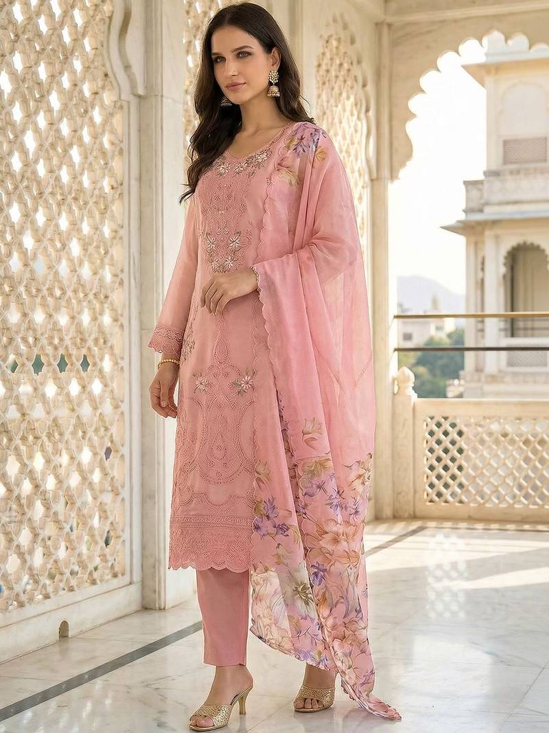 Women Floral Embroidered Regular Thread Work Kurta with Trousers & With Dupatta