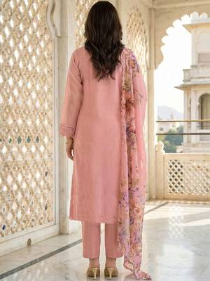 Women Floral Embroidered Regular Thread Work Kurta with Trousers & With Dupatta 7