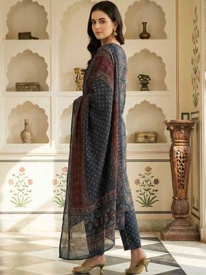 Women Ethnic Motifs Printed Regular Pure Cotton Kurta with Trousers & With Dupatta 2