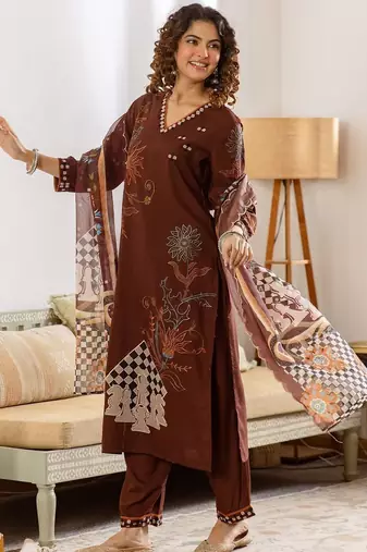 Women Ethnic Motifs Printed Regular Thread Work Kurta with Trousers & With Dupatta