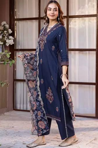 Women Ethnic Motifs Embroidered Regular Thread Work Kurta with Trousers & With Dupatta