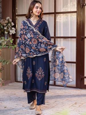 Women Ethnic Motifs Embroidered Regular Thread Work Kurta with Trousers & With Dupatta 7