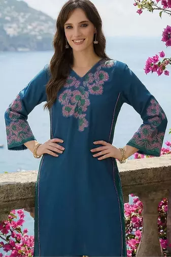 Women Floral Embroidered Regular Thread Work Kurta with Palazzos