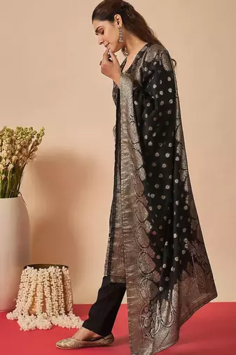 Women Ethnic Motifs Regular Kurta with Trousers & With Dupatta