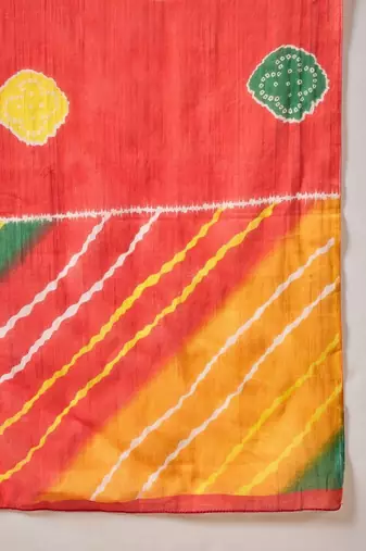 Women Leheriya Dyed Regular Thread Work Kurta with Trousers & With Dupatta