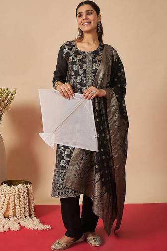 Women Ethnic Motifs Regular Kurta with Trousers & With Dupatta