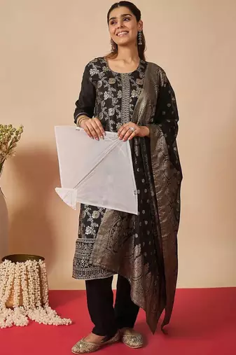 Women Ethnic Motifs Regular Kurta with Trousers & With Dupatta