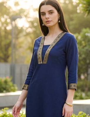 Women Regular Thread Work Kurta with Trousers 2