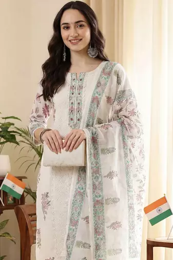 Women Floral Printed Regular Thread Work Kurta with Trousers & With Dupatta