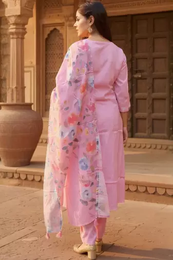 Women Floral Regular Thread Work Kurta with Trousers & With Dupatta