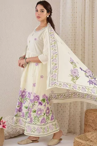 Women Floral Printed Regular Pure Cotton Kurta with Trousers & With Dupatta