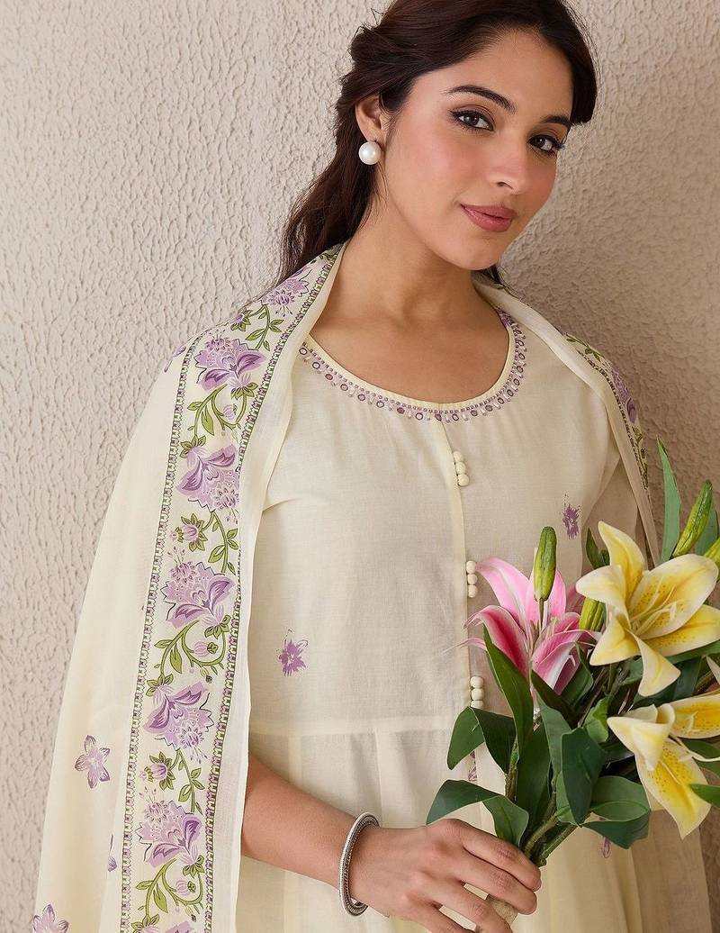 Women Floral Printed Regular Pure Cotton Kurta with Trousers & With Dupatta