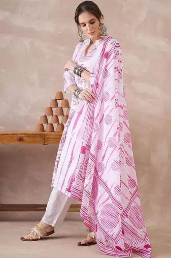 Women Printed Regular Pure Cotton Kurta with Trousers & With Dupatta
