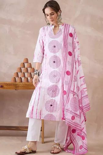 Women Printed Regular Pure Cotton Kurta with Trousers & With Dupatta