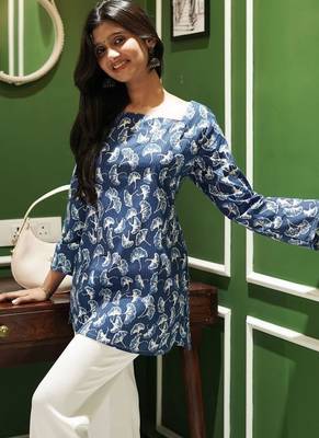 AZURE BLOOM HAND-PRINTED FLORAL SHORT COTTON KURTI WITH BELL SLEEVES 1