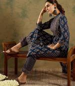 Women Floral Printed Regular Pure Cotton Kurta with Trousers