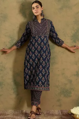 Women Floral Printed Regular Pure Cotton Kurta with Trousers
