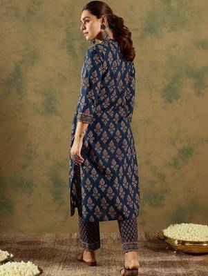 Women Floral Printed Regular Pure Cotton Kurta with Trousers 4