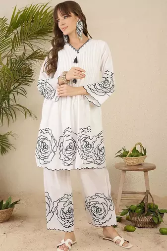 Women Floral Printed Pleated Thread Work Pure Cotton Kurta with Trousers