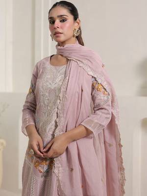 Women Floral Embroidered Regular Thread Work Pure Cotton Kurta with Trousers & With Dupatta 3