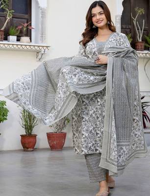 Floral Printed Square Neck Pure Cotton Straight Kurta With Trousers & Dupatta 1