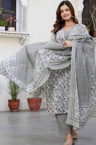 Floral Printed Square Neck Pure Cotton Straight Kurta With Trousers & Dupatta