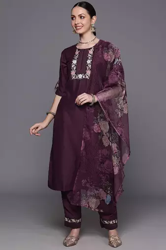 Floral Embroidered Regular Thread Work Kurta with Trousers & With Dupatta